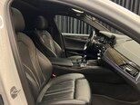 BMW 530e-13