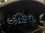 BMW 530e-21