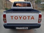 Toyota Hilux-2