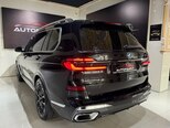 BMW X7-6