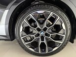 BMW X7-8