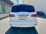 Infiniti QX56-5