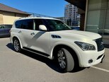 Infiniti QX56-3