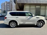 Infiniti QX56-2