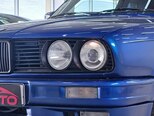 BMW 320-3