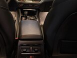 BMW 330e-18