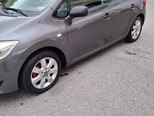 Toyota Auris-7