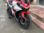 Yamaha R15-1