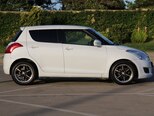 Suzuki Swift-8