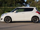 Suzuki Swift-9