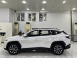 Hyundai Tucson L-8