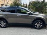 Toyota RAV4-9
