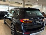 BMW X7-7