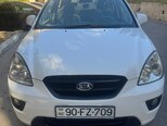 Kia Carens-1