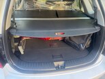 Kia Carens-10