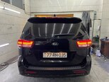 Kia Carnival-8