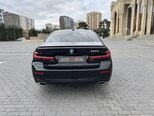 BMW 530e-7