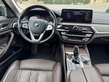 BMW 530e-13