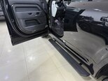 Land Rover Defender-11