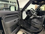 Land Rover Defender-14