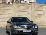 Mercedes E 220-1
