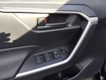 Toyota RAV4-12