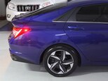 Hyundai Elantra-11