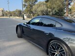 Porsche Taycan-4