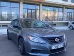 Nissan Altima-1