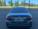 Nissan Altima-6