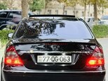 Mercedes E 300-9