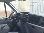 Ford Transit-12