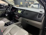 Kia Carnival-10