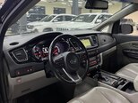 Kia Carnival-16