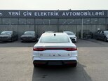 BYD Qin L-8