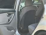 Hyundai Elantra-11