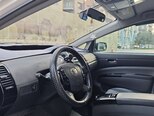 Toyota Prius-11