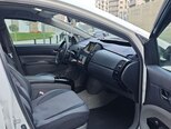 Toyota Prius-13