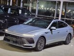 Hyundai Sonata-4