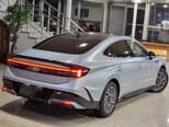 Hyundai Sonata-12