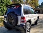 Mitsubishi Pajero io-6