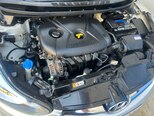 Hyundai Elantra-17