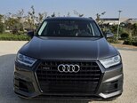 Audi Q7-1