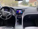 Hyundai Sonata-10