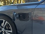 BMW 330e-8