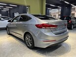 Hyundai Elantra-3
