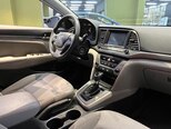 Hyundai Elantra-15