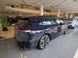 BMW iX-6