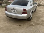 Volkswagen Passat-8