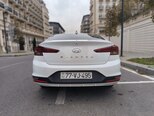 Hyundai Elantra-3